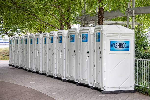 Best Portable restroom trailer rental  in Clearview, WA